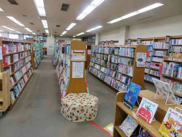 １F　図書室